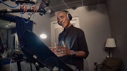 El expresidente de Estados Unidos Barack Obama, en una sesión de grabación para el documental 'Our Oceans', de Netflix, del cual es narrador y que también coproduce.