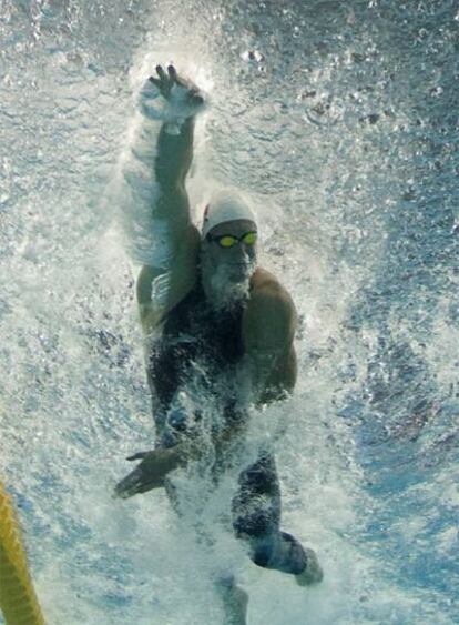 Alain Bernard en la semifinal de 50m libre.