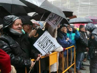 La oposición exige que se cambie la fórmula de actualización anual de las pensiones para mantener el poder adquisitivo