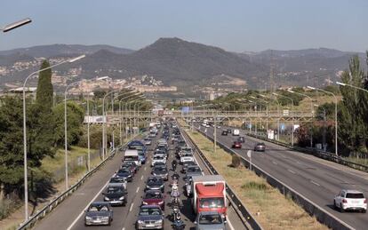 Cues a l'entrada de Barcelona per la Diagonal aquest divendres.