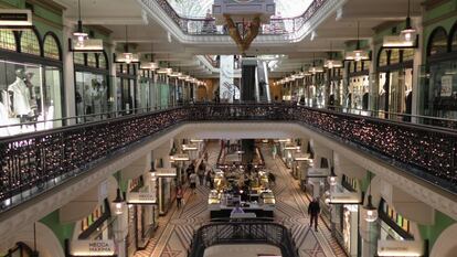 Interior de las Galerias Victoria.