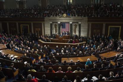 Obama dijo que el Congreso debe empezar "este año" a levantar el embargo comercial a Cuba, siguiendo su cambio de política hacia la isla, que "tiene el potencial de acabar con un legado de desconfianza" en el continente americano.