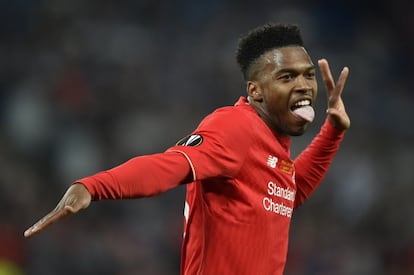 Daniel Sturridge celebra el gol del Liverpool.