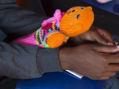 Un adolescente seropositivo participa en el Campamento Sizanani.