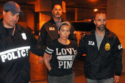 Fotografía tomada durante el arresto de Samantha Barbash.