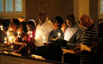 Vigilia en Dallas por la muerte del liberiano Thomas Eric Duncan por &eacute;bola
 