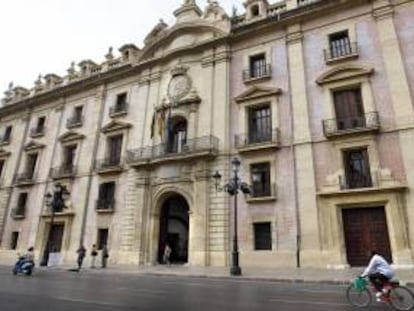 El Tribunal Superior de Justicia de la Comunidad Valenciana.