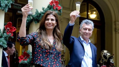 El presidente Mauricio Macri y su esposa, Juliana Awada, durante el brindis navide&ntilde;o en la Casa Rosada.