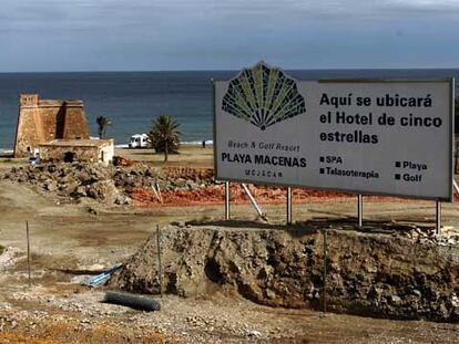 Playa de Macenas, en Mojácar (Almería), donde Medgroup construye un complejo turístico.