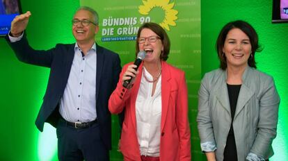 Los líderes de los verdes celebran los resultados en las elecciones en Hesse (Alemania).