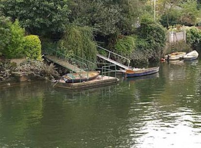 Un embarcadero a orillas de la isla Eel Pie, en el Támesis.