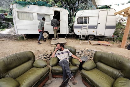 El campesino Cedric Herrou, en abril tras ser condenado a una multa por ayudar a migrantes. 