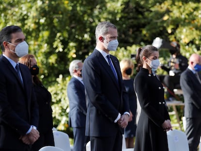 El presidente del Gobierno, el Rey y la Reina, durante el acto del Día Europeo de las Víctimas del Terrorismo, en el Palacio Real. 1