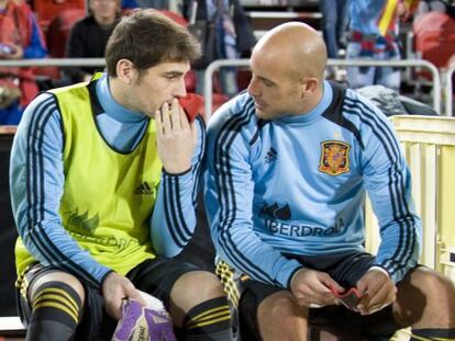 Casillas y Reina, en el banquillo