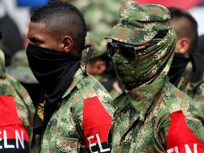 Fotografía de archivo del 16 de julio de 2013 de integrantes de ELN en Cali