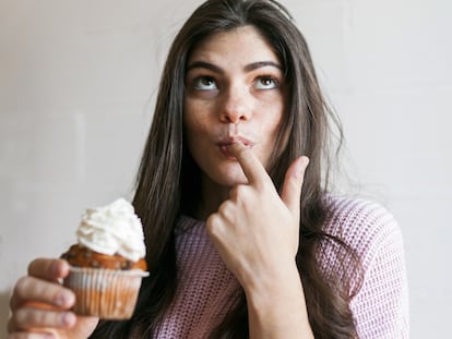 No es hambre, es que duermes poco, te pasas con el azúcar, te gana el olfato… ¿Qué puedes hacer?