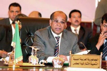 El ministro libio de Exteriores, Abd al-Rahman Shalgam, asiste el lunes a una reunión de la Unión del Magreb Árabe, preparatoria de la Cumbre.