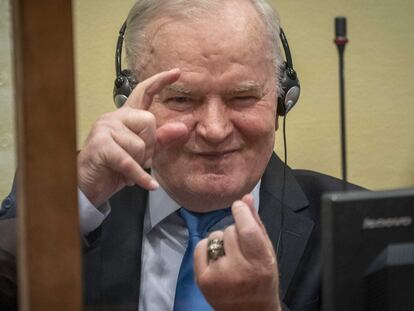 Ratko Mladic, antes del pronunciamiento de la sentencia de apelación en el mecanismo para los Tribunales Penales Internacionales en La Haya, Países Bajos, este martes.