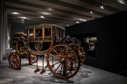 Coche de cifras (hacia 1799), que perteneció a Carlos IV y María Luisa de Parma.