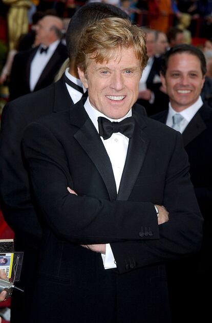 Robert Redford, un galán eterno, en la ceremonia de 2002. En esa edición, recogió el premio Oscar honorífico a toda su carrera.