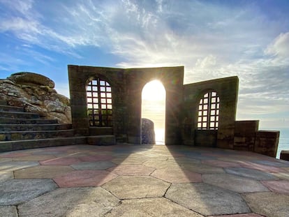 Amanecer sobre el teatro Minack. Foto: Lynn Batten.