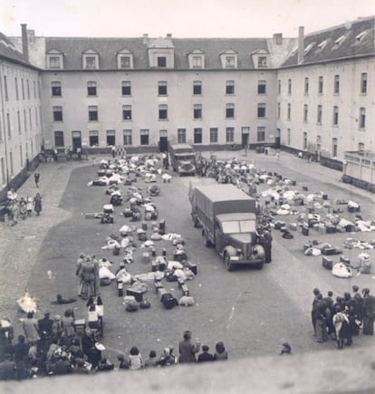 Cuartel de Dossin, en Malinas, en 1942, usado para concentrar a judíos deportados hacia Auschwitz.