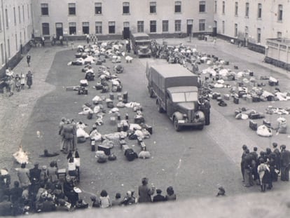 Cuartel de Dossin, en Malinas, en 1942, usado para concentrar a judíos deportados hacia Auschwitz.