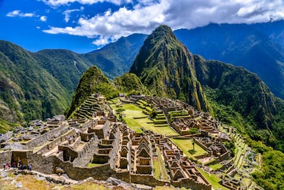 Vista de la impresionante ciudadela de Machu Picchu (Perú).