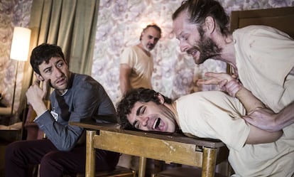 Una escena de 'La Fundación', de Buero Vallejo y dirigida por Ruth Rubio.