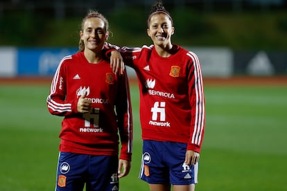 Alexia Putellas (izquierda) y Jenni Hermoso, esta semana en Las Rozas en un entrenamiento con la selección.