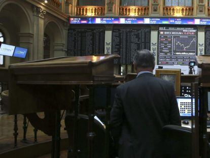 Hora punta en la Bolsa de Madrid.