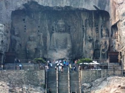 Vista de las impresionantes grutas de Longmen, en Luoyang.