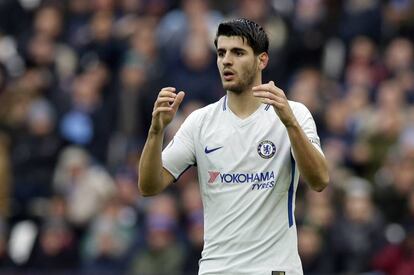 Morata, en el último duelo del Chelsea ante el West Ham en la Premier.