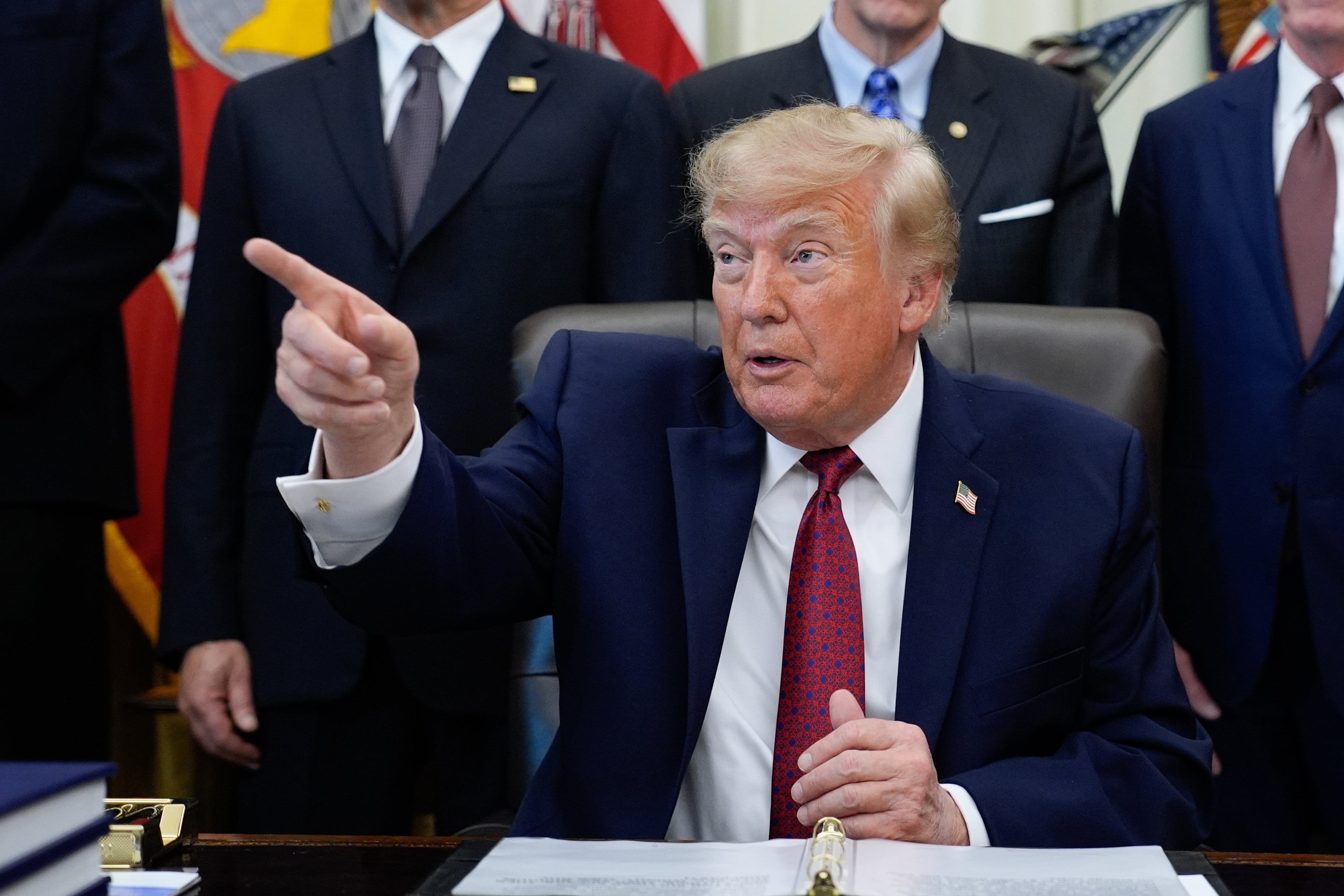 Trump dice que Warsh debería haberse opuesto a la subida de tipos de la Fed
