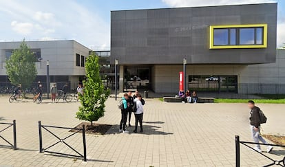 Apuñalamiento colegio Francia
