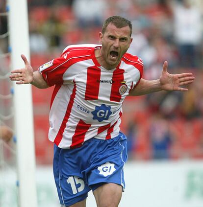 Despotovic celebra uno de sus goles