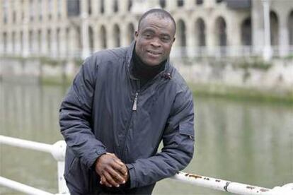 Napo, inmigrante de Togo, uno de los participantes en el curso de árbitros.