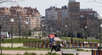 Unos 30.000 vecinos viven ya en el PAU de Sanchinarro, en el norte de Madrid.