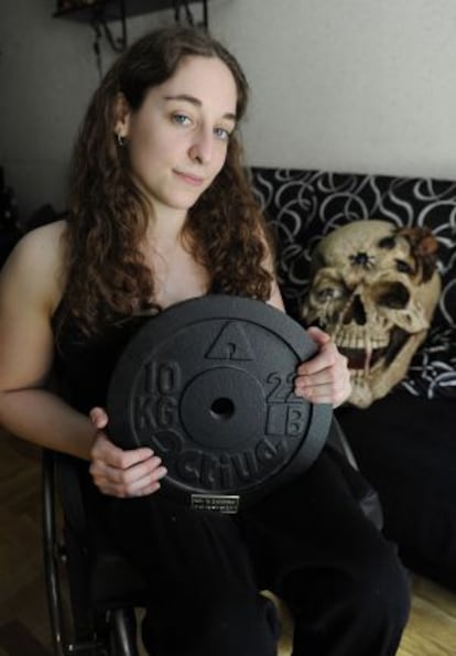 Weightlifter Loida Zabala, in her home in Oviedo.