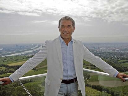 El presidente de la región austriaca de Carintia, Jörg Haider, tras una conferencia de prensa celebrada el jueves en Viena.