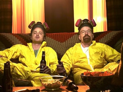 Jesse Pinkman (Aaron Paul) and Walter White (Bryan Cranston) enjoy a beer in an episode of ‘Breaking Bad.’