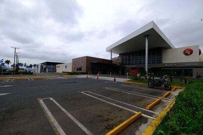 Un centro comercial cerrado en Managua durante la huelga general convocada por la oposición.