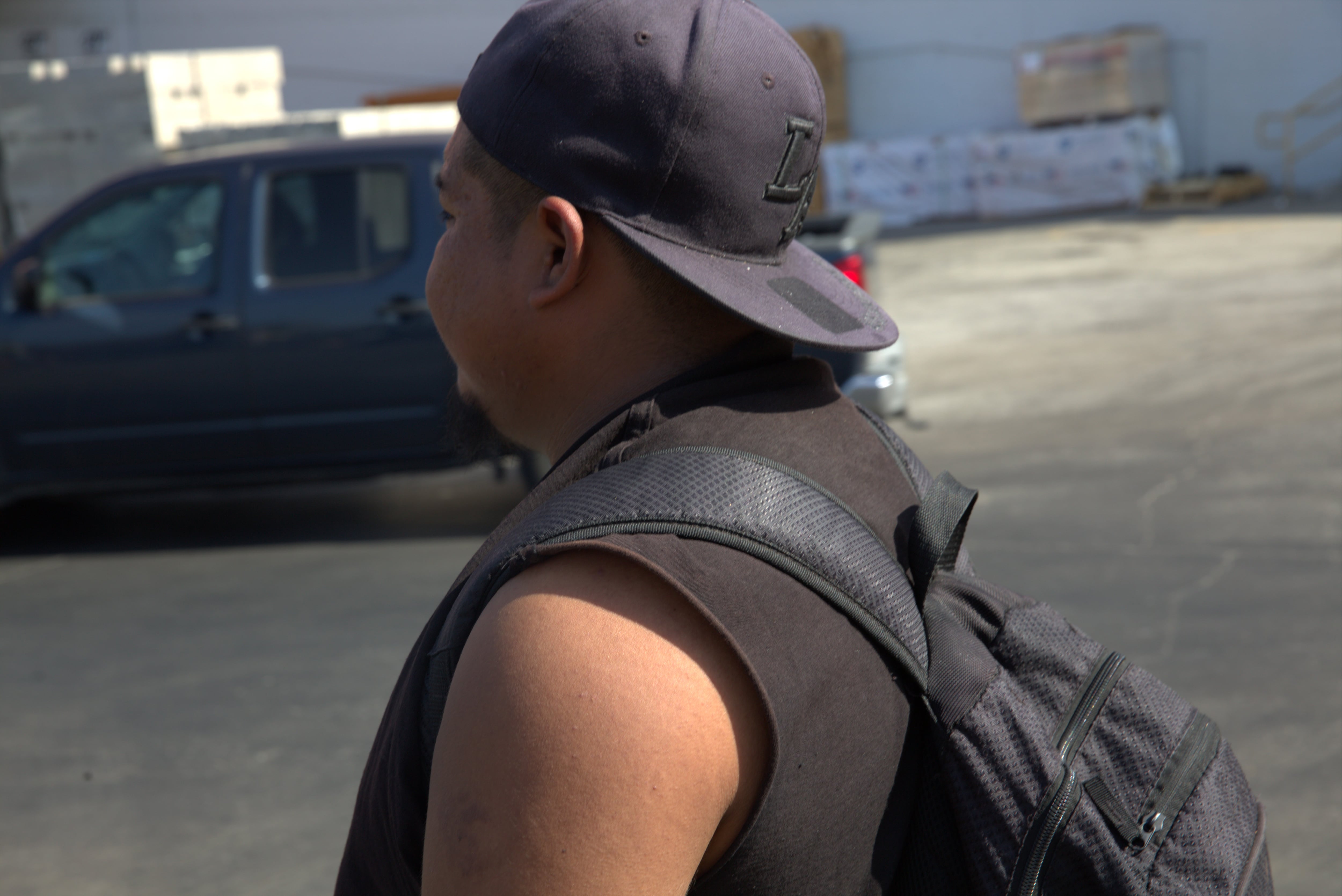 Erwin, un jornalero guatemalteco, en una tienda Home Depot de Los Ángeles.