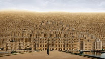 Hiperversalles logra una atmósfera onírica ensamblando fotos del palacio real de las afueras de París.