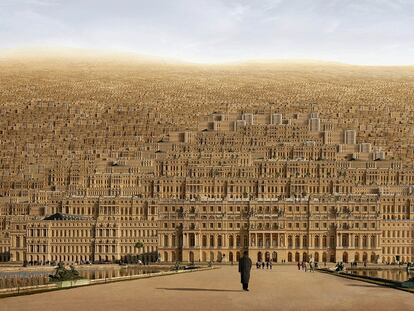 Hiperversalles logra una atmósfera onírica ensamblando fotos del palacio real de las afueras de París. 