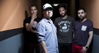 Luis Brea y el Miedo, en el local de ensayo en El Observatorio.