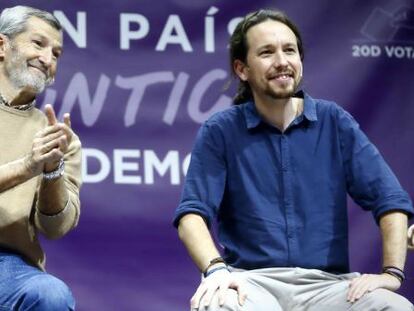 Julio Rodr&iacute;guez y Pablo Iglesias, en el mitin de Zaragoza.