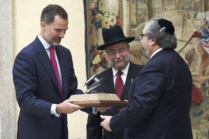 El Rey recibe el pasado martes el premio Lord Jakobovits de los rabinos europeos. 