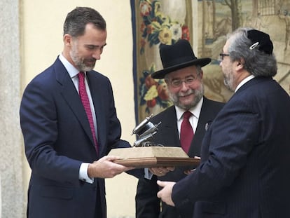 El Rey recibe el pasado martes el premio Lord Jakobovits de los rabinos europeos. 