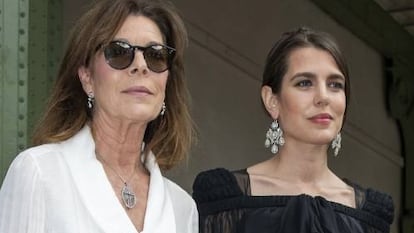 Carolina Mónaco con su hija Carlota Casiraghi, en Mónaco el año pasado.